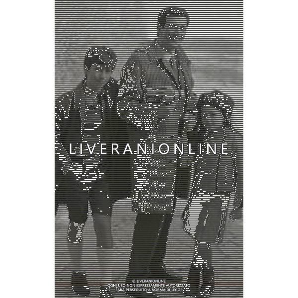 NEG-RETROSPETTIVA LUIGI VANNUCCHI ATTORE NELLA FOTO LUIGI VANNUCCHI A ROMA NELL\'ANNO 1968 CON LA FAMIGLIA FOTO PASCUTTINI-AG ALDO LIVERANI SAS 