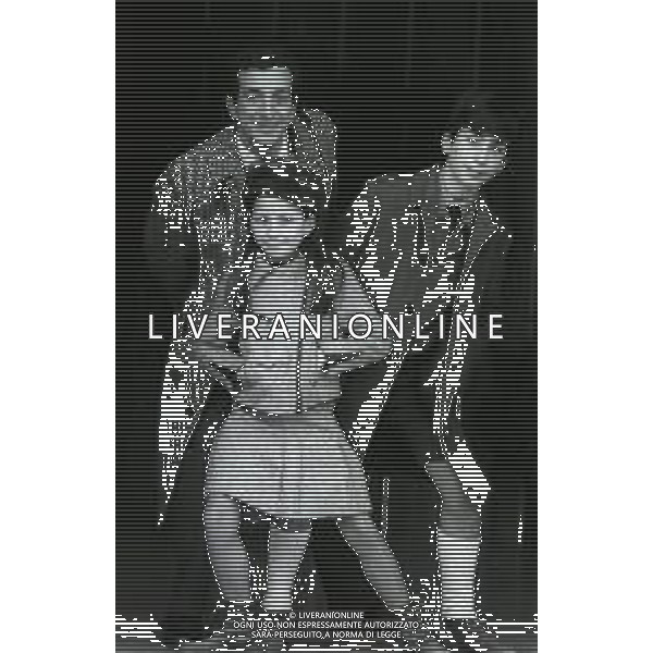 NEG-RETROSPETTIVA LUIGI VANNUCCHI ATTORE NELLA FOTO LUIGI VANNUCCHI A ROMA NELL\'ANNO 1968 CON LA FAMIGLIA FOTO PASCUTTINI-AG ALDO LIVERANI SAS 