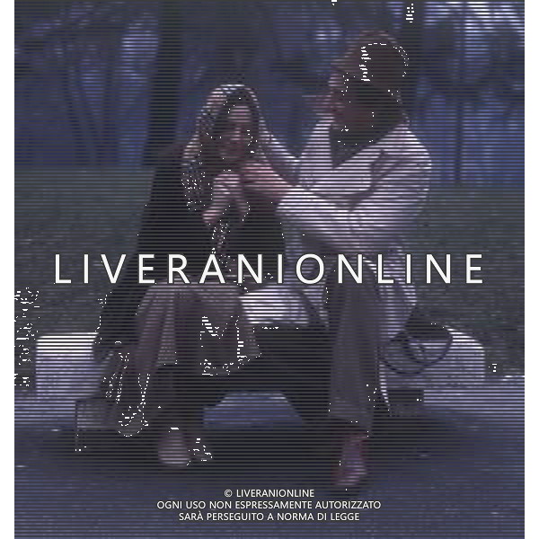 DIAP-COL-RETROSPETTIVA LUIGI VANNUCCHI ATTORE NELLA FOTO LUIGI VANNUCCHI CON LA FIGLIA SABINA A MILANO CASTELLO SFORZESCO NELL\'ANNO 1978 AG ALDO LIVERANI SAS