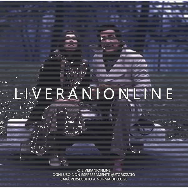 DIAP-COL-RETROSPETTIVA LUIGI VANNUCCHI ATTORE NELLA FOTO LUIGI VANNUCCHI CON LA FIGLIA SABINA A MILANO CASTELLO SFORZESCO NELL\'ANNO 1978 AG ALDO LIVERANI SAS