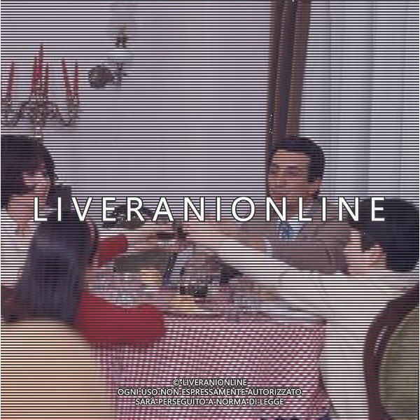 COL-RETROSPETTIVA LUIGI VANNUCCHI ATTORE NELLA FOTO LUIGI VANNUCCHI CON LA FAMIGLIA A ROMA AG ALDO LIVERANI SAS