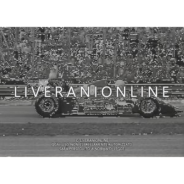 NEG- 11-09-1983 MONZA GRAN PREMIO D\'ITALIA F1 NELLA FOTO RENE\'ARNOUX AG ALDO LIVERANI SAS