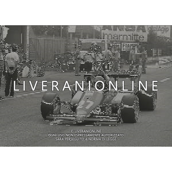 NEG- 11-09-1983 MONZA GRAN PREMIO D\'ITALIA F1 NELLA FOTO PATRICK TAMBAY AG ALDO LIVERANI SAS