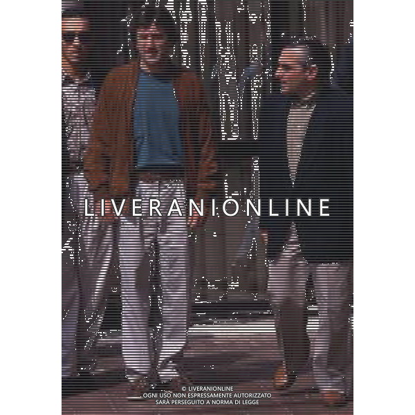 DIAP-RETROSPETTIVA ROBERT DE NIRO ATTORE NELLA FOTO ROBERT DE NIRO NELL\'ANNO 1990 A VENEZIA CON MARTIN SORZESE AG ALDO LIVERANI SAS  