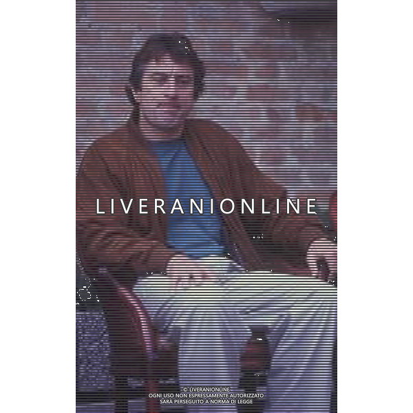 DIAP-RETROSPETTIVA ROBERT DE NIRO ATTORE NELLA FOTO ROBERT DE NIRO NELL\'ANNO 1990 A VENEZIA AG ALDO LIVERANI SAS 