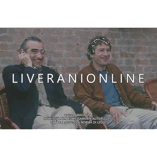 DIAP-RETROSPETTIVA ROBERT DE NIRO ATTORE NELLA FOTO ROBERT DE NIRO NELL\'ANNO 1990 A VENEZIA CON MARTIN SCORZESE AG ALDO LIVERANI SAS 