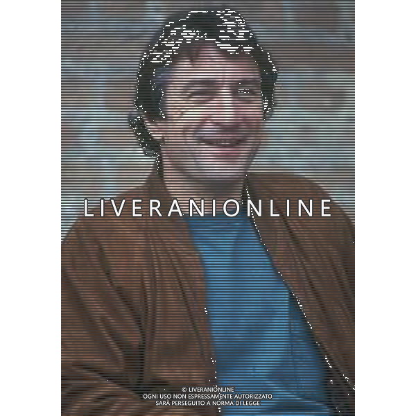 DIAP-RETROSPETTIVA ROBERT DE NIRO ATTORE NELLA FOTO ROBERT DE NIRO NELL\'ANNO 1990 A VENEZIA AG ALDO LIVERANI SAS 