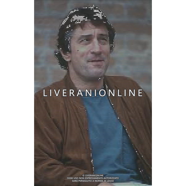 DIAP-RETROSPETTIVA ROBERT DE NIRO ATTORE NELLA FOTO ROBERT DE NIRO NELL\'ANNO 1990 A VENEZIA AG ALDO LIVERANI SAS 