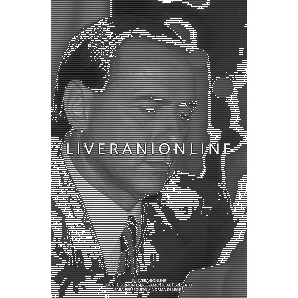 RETROSPETTIVA SILVIO BERLUSCONI IMPRENDITORE E POLITICO NELLA FOTO SILVIO BERLUSCONI IN UNA CONFERENZA STAMPA A MILANO NELL\'ANNO 1986 AG ALDO LIVERANI SAS