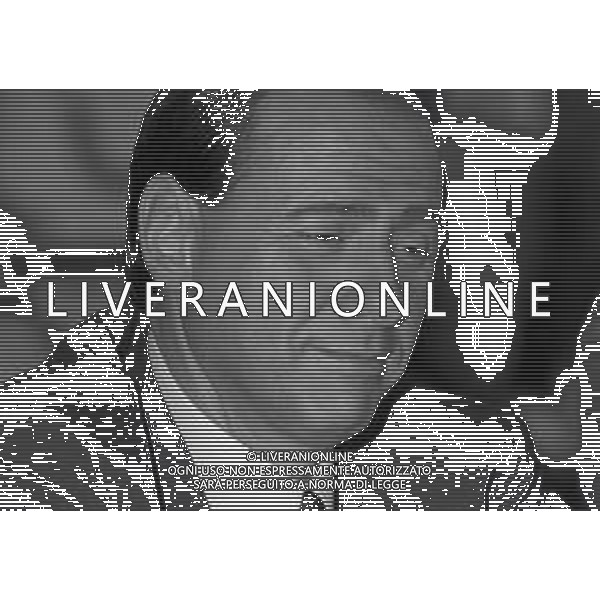 RETROSPETTIVA SILVIO BERLUSCONI IMPRENDITORE E POLITICO NELLA FOTO SILVIO BERLUSCONI IN UNA CONFERENZA STAMPA A MILANO NELL\'ANNO 1986 AG ALDO LIVERANI SAS