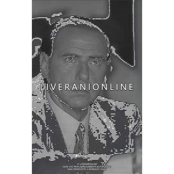 RETROSPETTIVA SILVIO BERLUSCONI IMPRENDITORE E POLITICO NELLA FOTO SILVIO BERLUSCONI IN UNA CONFERENZA STAMPA A MILANO NELL\'ANNO 1986 AG ALDO LIVERANI SAS