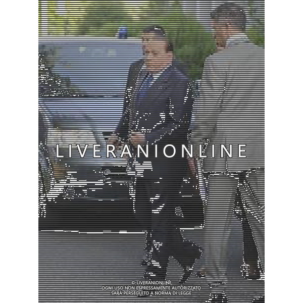 Roma - 21/05/2014 - Studi Rai - Silvio Berlusconi ospite della trasmissione TV " Agora\' " - nella foto: Silvio Berlusconi arriva con la scorta nel piazzale / Ph. Fabrizio Corradetti - Ag. Aldo Liverani sas