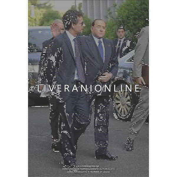 Roma - 21/05/2014 - Studi Rai - Silvio Berlusconi ospite della trasmissione TV " Agora\' " - nella foto: Silvio Berlusconi arriva con la scorta nel piazzale / Ph. Fabrizio Corradetti - Ag. Aldo Liverani sas