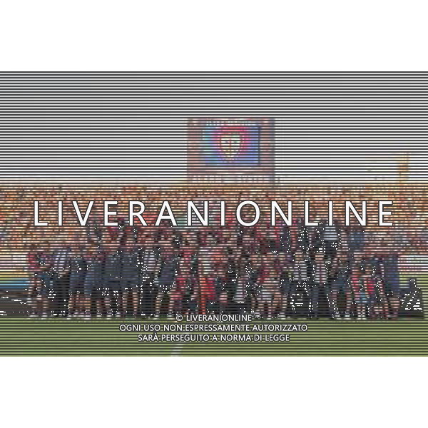 12-6-2023-Il Cagliari Calcio allo stadio Unipol Domus di Cagliari, riceve la coppa Nexus, assegnata ai vincitori dei play off Btk 2022/2023 e promossi in serie A, dopo avere battuto il SSC Bari il giorno 11/6/2023 nella finalissima. Foto Salvatore Moi/Aldo Liverani s.a.s. Nella foto: Cagliari calcio alza la coppa Nexus per aver vinto i play off serie Btk 2022/2023 e conquistato la serie A ©MOI SALVATORE/AGENZIA ALDO LIVERANI SAS