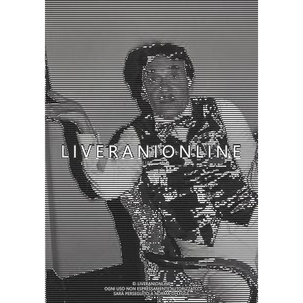 NEG-RETROSPETTIVA TURI FERRO ATTORE NELLA FOTO TURI FERRO E FIORETTA MARI NELL\'ANNO 1980 AG ALDO LIVERANI SAS 
