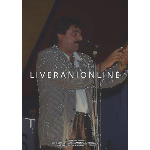 DIAP-RETROSPETTIVA SERGIO VASTANO ATTORE-COMICO NELLA FOTO SERGIO VASTANO A ROMA NELL\'ANNO 1986 AL PREMIO TORRE D\'ORO AG ALDO LIVERANI SAS
