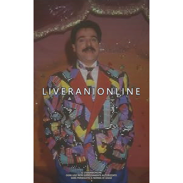 DIAP-RETROSPETTIVA SERGIO VASTANO ATTORE-COMICO  FOTO SERGIO VASTANO NELL\'ANNO 1989 NELLA TRASMISSIONE TELEVISIVA“TELEVIGGIU\' “ AG ALDO LIVERANI SAS