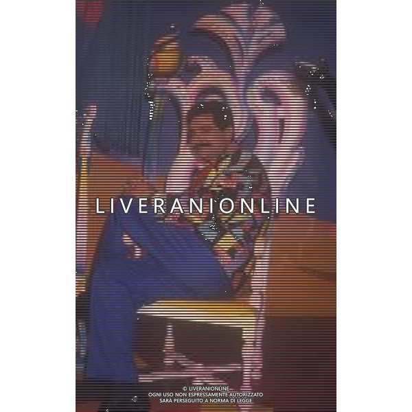 DIAP-RETROSPETTIVA SERGIO VASTANO ATTORE-COMICO  NELLA FOTO SERGIO VASTANO NELL\'ANNO 1989 NELLA TRASMISSIONE TELEVISIVA“TELEVIGGIU\' “ AG ALDO LIVERANI SAS