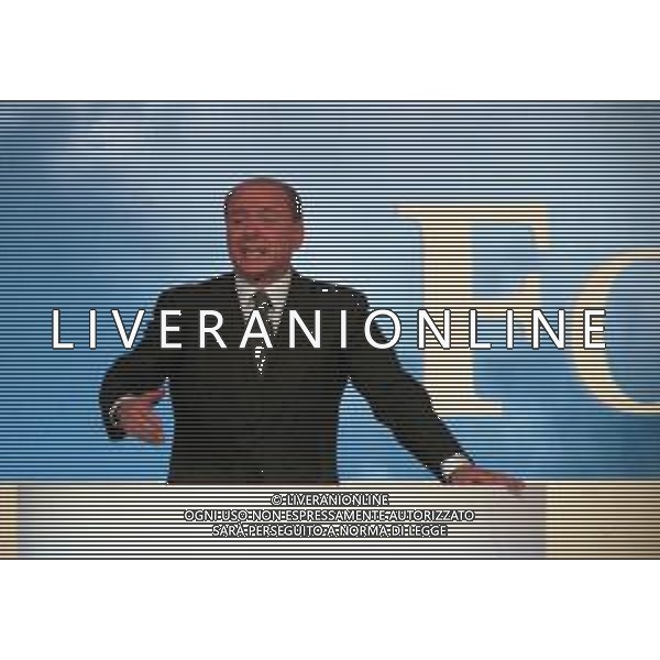Neg Col- PRIMO CONGRESSO NAZIONALE DEL PARTITO DI FORZA ITALIA, AD ASSAGO (MILANO) DAL 16-18 APRILE 1998 NELLA FOTO IL PRESIDENTE SILVIO BERLUSCONI AG ALDO LIVERANI SAS
