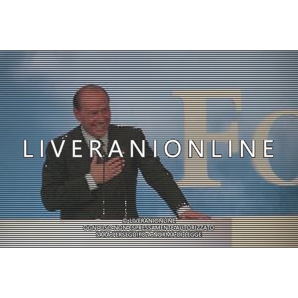 Neg Col- PRIMO CONGRESSO NAZIONALE DEL PARTITO DI FORZA ITALIA, AD ASSAGO (MILANO) DAL 16-18 APRILE 1998 NELLA FOTO IL PRESIDENTE SILVIO BERLUSCONI AG ALDO LIVERANI SAS
