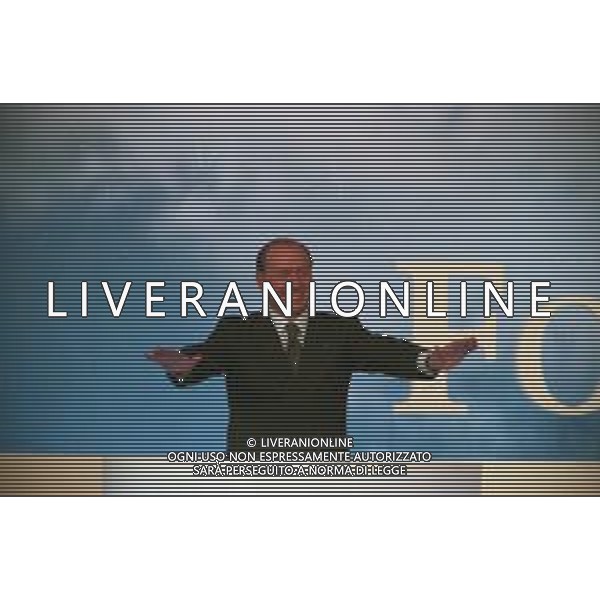 Neg Col- PRIMO CONGRESSO NAZIONALE DEL PARTITO DI FORZA ITALIA, AD ASSAGO (MILANO) DAL 16-18 APRILE 1998 NELLA FOTO IL PRESIDENTE SILVIO BERLUSCONI AG ALDO LIVERANI SAS