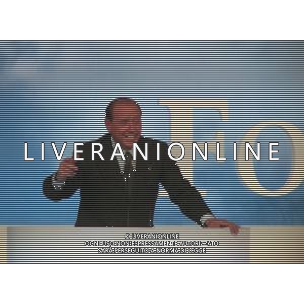 Neg Col- PRIMO CONGRESSO NAZIONALE DEL PARTITO DI FORZA ITALIA, AD ASSAGO (MILANO) DAL 16-18 APRILE 1998 NELLA FOTO IL PRESIDENTE SILVIO BERLUSCONI AG ALDO LIVERANI SAS