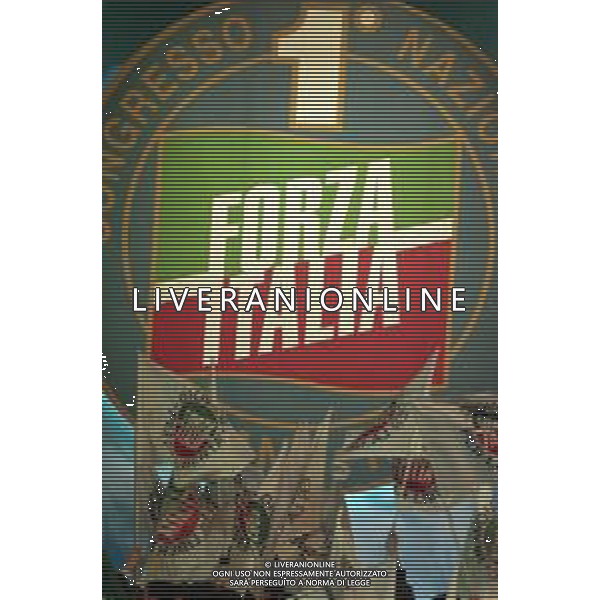 Neg Col- PRIMO CONGRESSO NAZIONALE DEL PARTITO DI FORZA ITALIA, AD ASSAGO (MILANO) DAL 16-18 APRILE 1998 NELLA FOTO IL PRESIDENTE SILVIO BERLUSCONI AG ALDO LIVERANI SAS