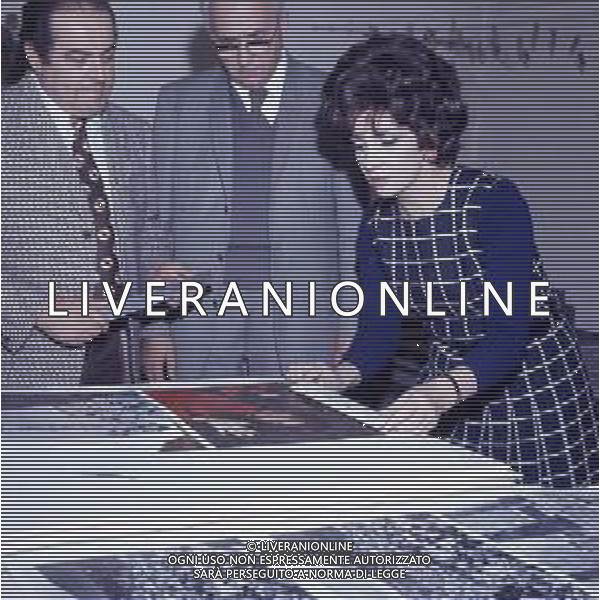 COL-RETROSPETTIVA GINA LOLLOBRIGIDA ATTRICE NELLA FOTO GINA LOLLOBRIGIDA A MILANO NELL\'ANNO 1972 PER LA STESURA DEL SUO LIBRO AG ALDO LIVERANI SAS