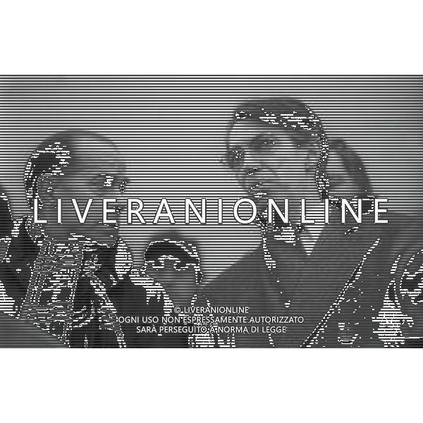 NEG-RETROSPETTIVA MASSIMO MORATTI PRESIDENTE INTER  NELLA FOTO MASSIMO MORATTI PRESIDENTE INTER CON LUIS SUAREZ NELL\'ANNO 1995 ALLA\'ARENA DI MILANO  AG ALDO LIVERANI SAS 