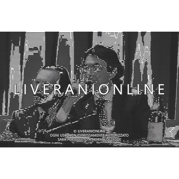 NEG-RETROSPETTIVA MASSIMO MORATTI PRESIDENTE INTER  NELLA FOTO MASSIMO MORATTI PRESIDENTE INTER CON RINALDO GHELFI NELL\'ANNO 1995 AL TEATRO DELLE ERBE A MILANO AG ALDO LIVERANI SAS 