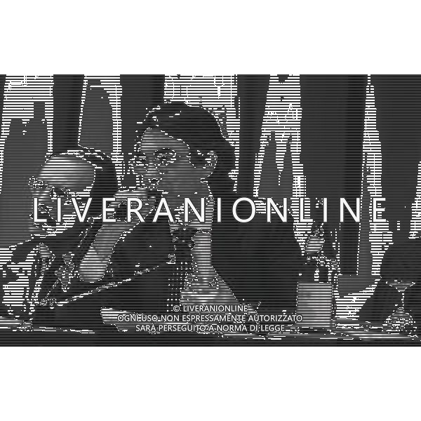 NEG-RETROSPETTIVA MASSIMO MORATTI PRESIDENTE INTER  NELLA FOTO MASSIMO MORATTI PRESIDENTE INTER CON RINALDO GHELFI AL NELL\'ANNO 1995 AL TEATRO DELLE ERBE A MILANO AG ALDO LIVERANI SAS  