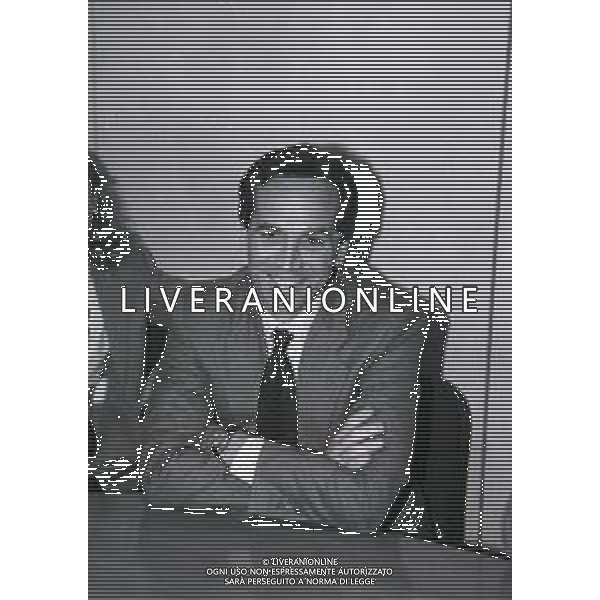 NEG-RETROSPETTIVA MASSIMO MORETTI AMMINISTRATORE DEL INTER CALCIO NELLA FOTO MASSIMO MORETTI OSPITE DELL REDAZIONE DELLA GAZZETTA DELLO SPORT SETTEMBRE 1992 A MILANO AG ALDO LIVERANI SAS
