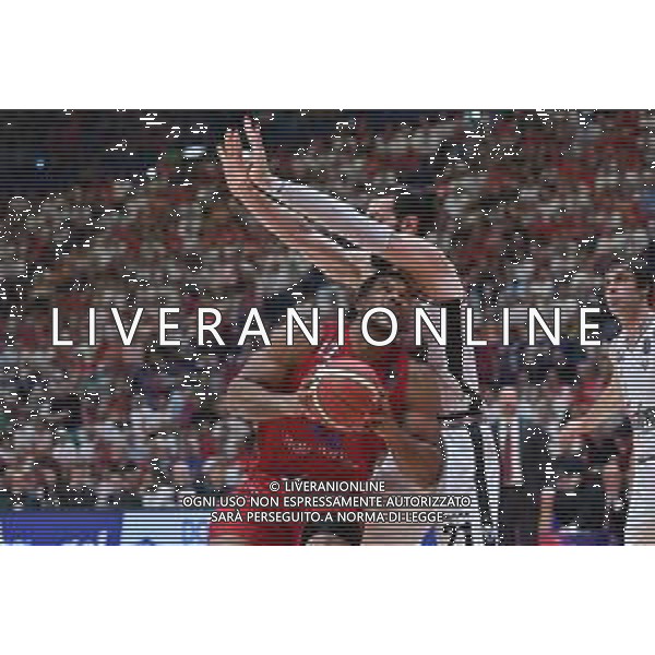 TVRG Kyle Hines (Olimpia Milano) e Tornike Shengelia (Virtus Bologna) EA7 Emporio Armani Milano vs Virtus Segafredo Bologna Assago (MI) 19-06-2023 Mediolanum Forum Playoff Campionato Serie A UnipolSai Gara 5 finale scudetto foto Roberto Garavaglia/ag. Aldo Liverani sas / AGENZIA ALDO LIVERANI SAS