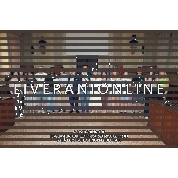 IMOLA 21 06 2023 PREMIAZIONI "CONCORSO FORMULA 1 IN GIARDINI IN CORSA,CONCORSO FORMULA 1 DEGLI ALUNNI DELLE SCUOLE IMOLESI E FORMULA 1 IN VETRINA"NELLA FOTO SINDACO MARCO PANIERI,ASSESSORE ELENA PENAZZI ASSESSORE PIER ANGELO RAFFINI CON I PREMIATI DEL CONCORSO FORMULA 1 ©SANNA