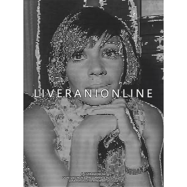 ST-RETROSPETTIVA SHIRLEY BASSEY CANTANTE NELLA FOTO SHIRLEY BASSEY AG ALDO LIVERANI SAS