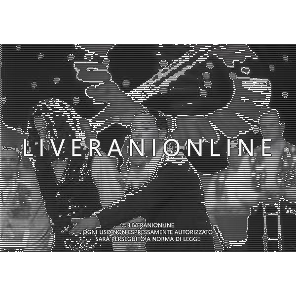 1995 TRASMISSIONE TELEVISIVA NON DIMENTICARE LO SPAZZOLINO DA DENTI NELLA FOTO FIORELLO NELLA TRASMISSIONE TELEVISIVA NON DIMENTICARE LO SPAZZOLINO DA DENTI NELL\'ANNO 1995 AG ALDO LIVERANI SAS