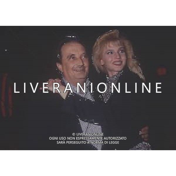 RETROSPETTIVA GIUSEPPE RECCHIA REGISTA TELEVISIVO NELLA FOTO GIUSEPPE RECCHIA CON LORELLA CUCCARINI NELL\'ANNO 1989 AG ALDO LIVERANI SAS 