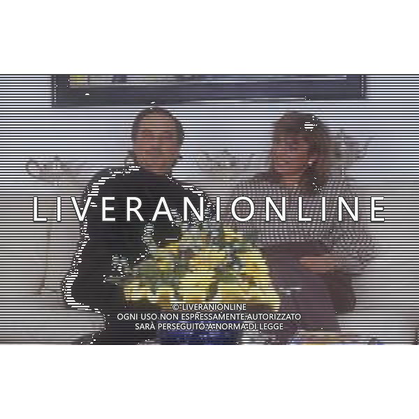 DIAP-RETROSPETTIVA GIUSEPPE RECCHIA REGISTA TELEVISIVO NELLA FOTO GIUSEPPE RECCHIA NELL\'ANNO 1987 CON LA MOGLIE A MILANO AG ALDO LIVERANI SAS 