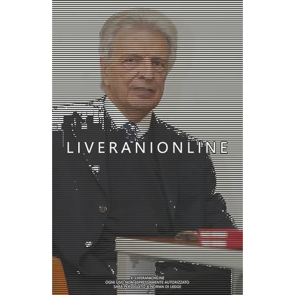 MILANO 24/11/2005 LIBRERIA FELTRINELLI DI VIA MANZONI NELLA FOTO FURIO COLOMBO DIRETTORE DE: -L\' UNITA\'- FOTO ROMANO/AG ALDO LIVERANI