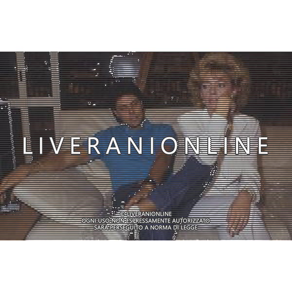 DIAP-RETROSPETTIVA ENRICA BONACCORTI ATTRICE E CONDUTTRICE TELEVISIVA NELLA FOTO ENRICA BONACCORTI CON ARNALDO DEL PèIAVE A ROMA NELL\'ANNO 1986 FOTO EDGARDO DELLA SCORCIOSA-AG ALDO LIVERANI SAS  