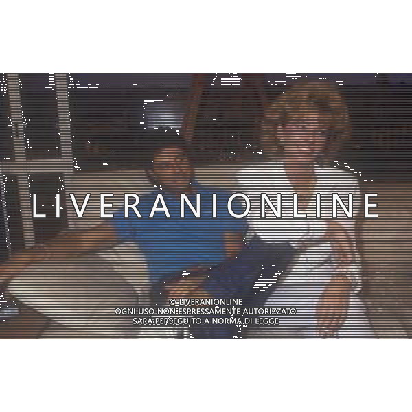 DIAP-RETROSPETTIVA ENRICA BONACCORTI ATTRICE E CONDUTTRICE TELEVISIVA NELLA FOTO ENRICA BONACCORTI CON ARNALDO DEL PIAVE IN MENSA RAI A ROMA NELL\'ANNO 1986 FOTO EDGARDO DELLA SCORCIOSA-AG ALDO LIVERANI SAS   