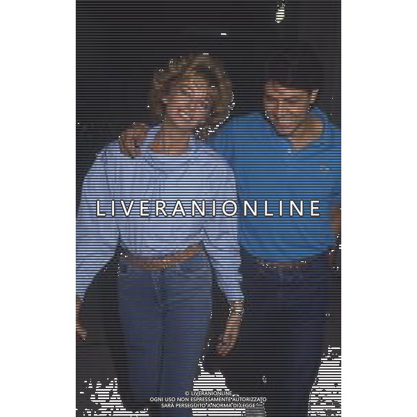 DIAP-RETROSPETTIVA ENRICA BONACCORTI ATTRICE E CONDUTTRICE TELEVISIVA NELLA FOTO ENRICA BONACCORTI CON ARNALDO DEL PIAVE IN MENSA RAI A ROMA NELL\'ANNO 1986 FOTO EDGARDO DELLA SCORCIOSA-AG ALDO LIVERANI SAS   
