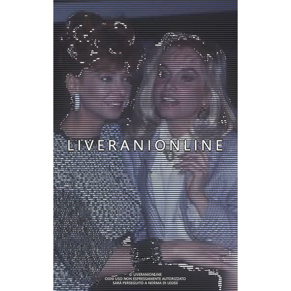 DIAP-RETROSPETTIVA ENRICA BONACCORTI ATTRICE E CONDUTTRICE TELEVISIVA NELLA FOTO ENRICA BONACCORTI CON MARIA GIOVANNA ELMI A ROMA NELL\'ANNO 1987 FOTO EDGARDO DELLA SCORCIOSA-AG ALDO LIVERANI SAS  