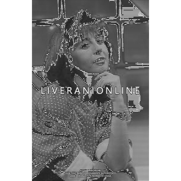 Neg- RETROSPETTIVA DANIELA GOGGI CANTANTE E CONDUTTRICE TELEVISIVA NELLA FOTO NEL 1986 AG ALDO LIVERANI SAS