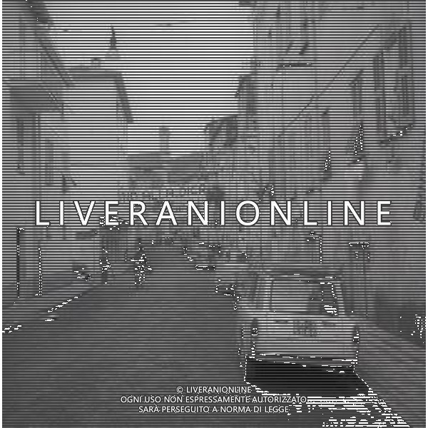 NEG-1963 ARMA DI TAGGIA LA BATTAGLIA DI SAN MARTINO PER LA COSTRUZIONE DELLA DIGA LA POPOLAZIONE NON LA VUOLE E PROTESTA IL GIORNO 11 NOVEMBRE 1963 VENGONO SOSPESI I LAVORI AG ALDO LIVERANI SAS