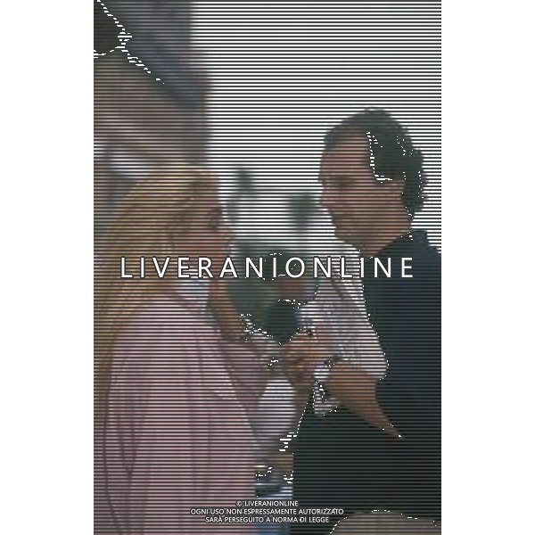 DIAP-RETROSPETTIVA MARA VENIER ATTIRCE E PRESENTATRICE TELEVISIVA NELLA FOTO MARA VENIER A VENEZIA CON MARCO RISI FOTO VISION-DIM STUDIO-AG ALDO LIVERANI SAS