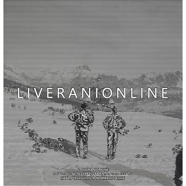 NEG-RETROSPETTIVA SOCCORSO ALPINO NELLA FOTO IL SOCCORSO ALPINO NELL\'ANNO 1966 AG ALDO LIVERANI SAS