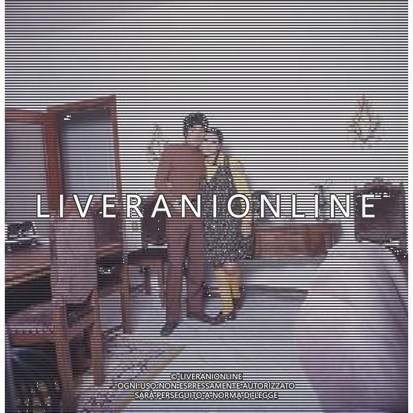 COL-RETROSPETTIVA DON BACKY PSEUDONIMO DI ALDO CAPONI CANTAUTORE ATTORE E SCRITTORE  NELLA FOTO DON BACKY CON LA MOGLIE LILIANA PETRALIA AG ALDO LIVERANI SAS 