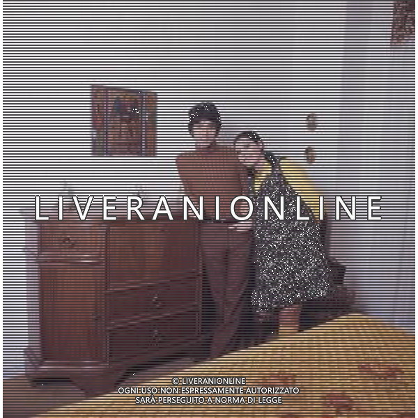COL-RETROSPETTIVA DON BACKY PSEUDONIMO DI ALDO CAPONI CANTAUTORE ATTORE E SCRITTORE  NELLA FOTO DON BACKY CON LA MOGLIE LILIANA PETRALIA AG ALDO LIVERANI SAS 