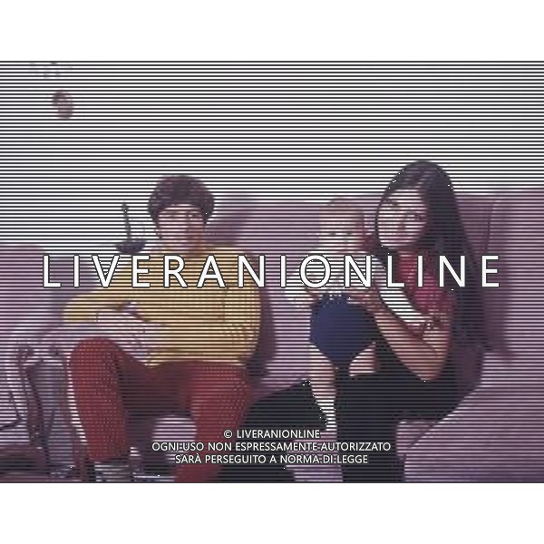 COL-RETROSPETTIVA DON BACKY PSEUDONIMO DI ALDO CAPONI CANTAUTORE ATTORE E SCRITTORE NELLA FOTO DON BACKY CON LA MOGLIE LILIANA PETRALIA E IL FIGLIO EMILIANO AG ALDO LIVERANI SAS